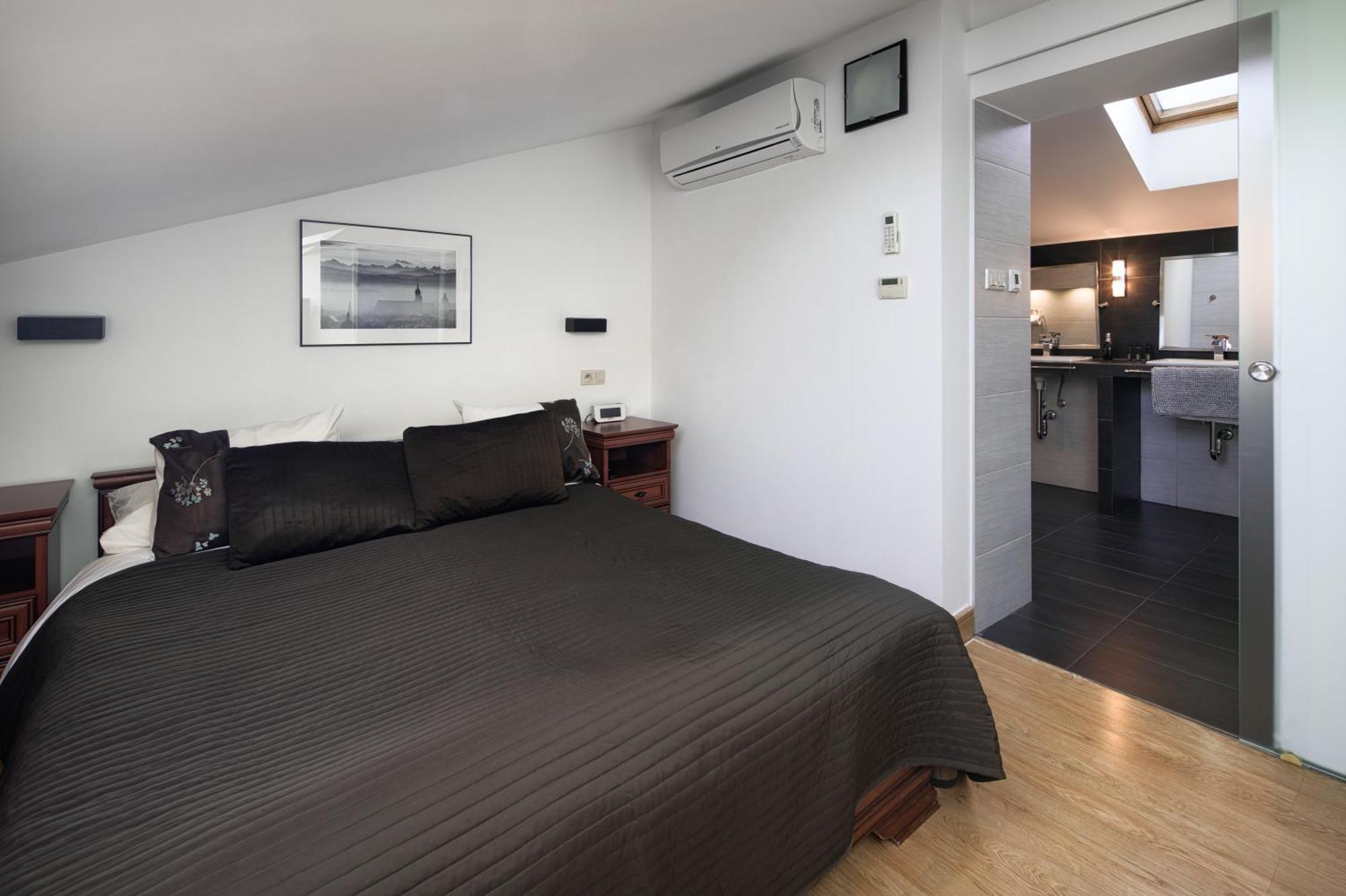 Apartament W Centrum - Duplex Penthouse In The Centre With Terrace And Air Conditioning クラクフ エクステリア 写真